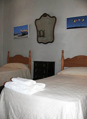 Een van de kamers Een van de kamers